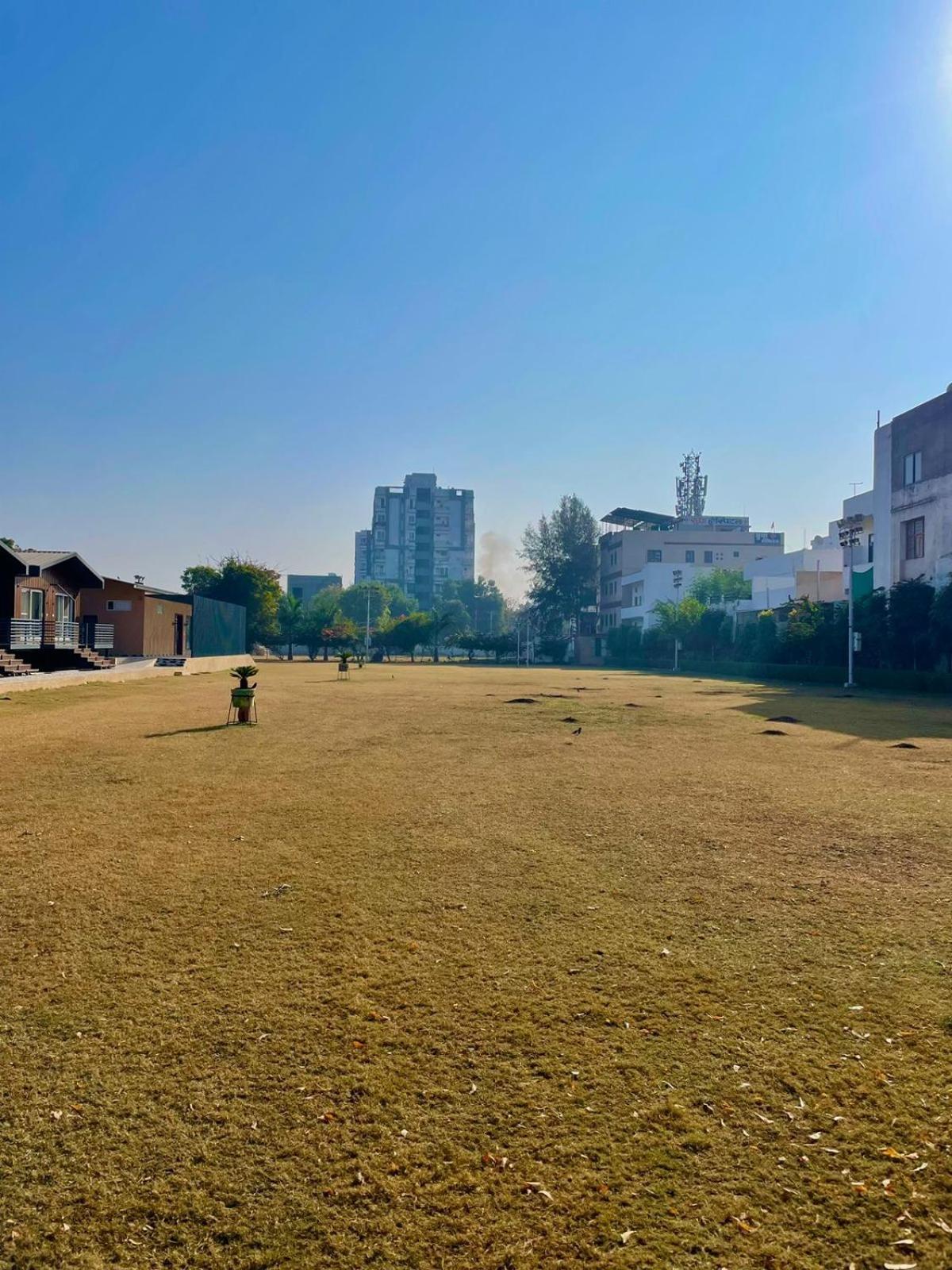 Vrindavan Greens Resort Удайпур Екстериор снимка